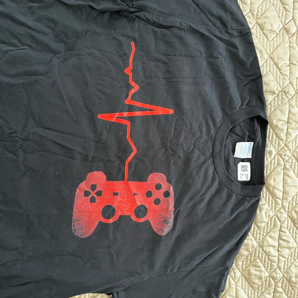 Large mens t-shirt